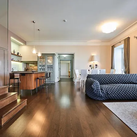 Luxury Baron Fon Fersen